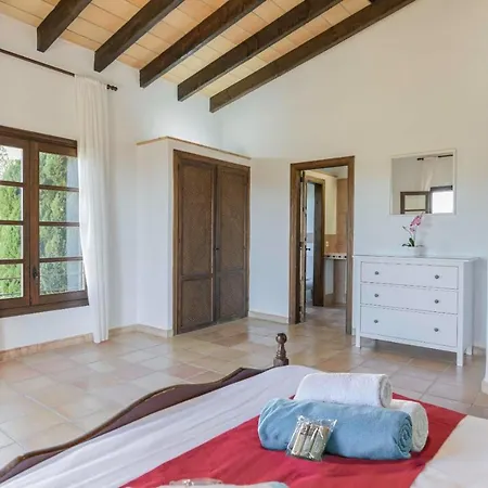 Hidden Retreat / Denga Villa